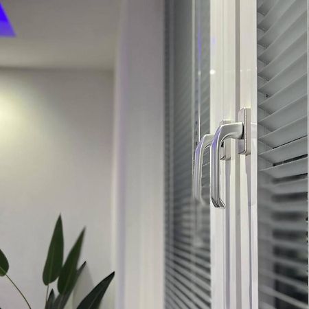 ווישאו Stunning Luxury Apartment Near Motherwell מראה חיצוני תמונה