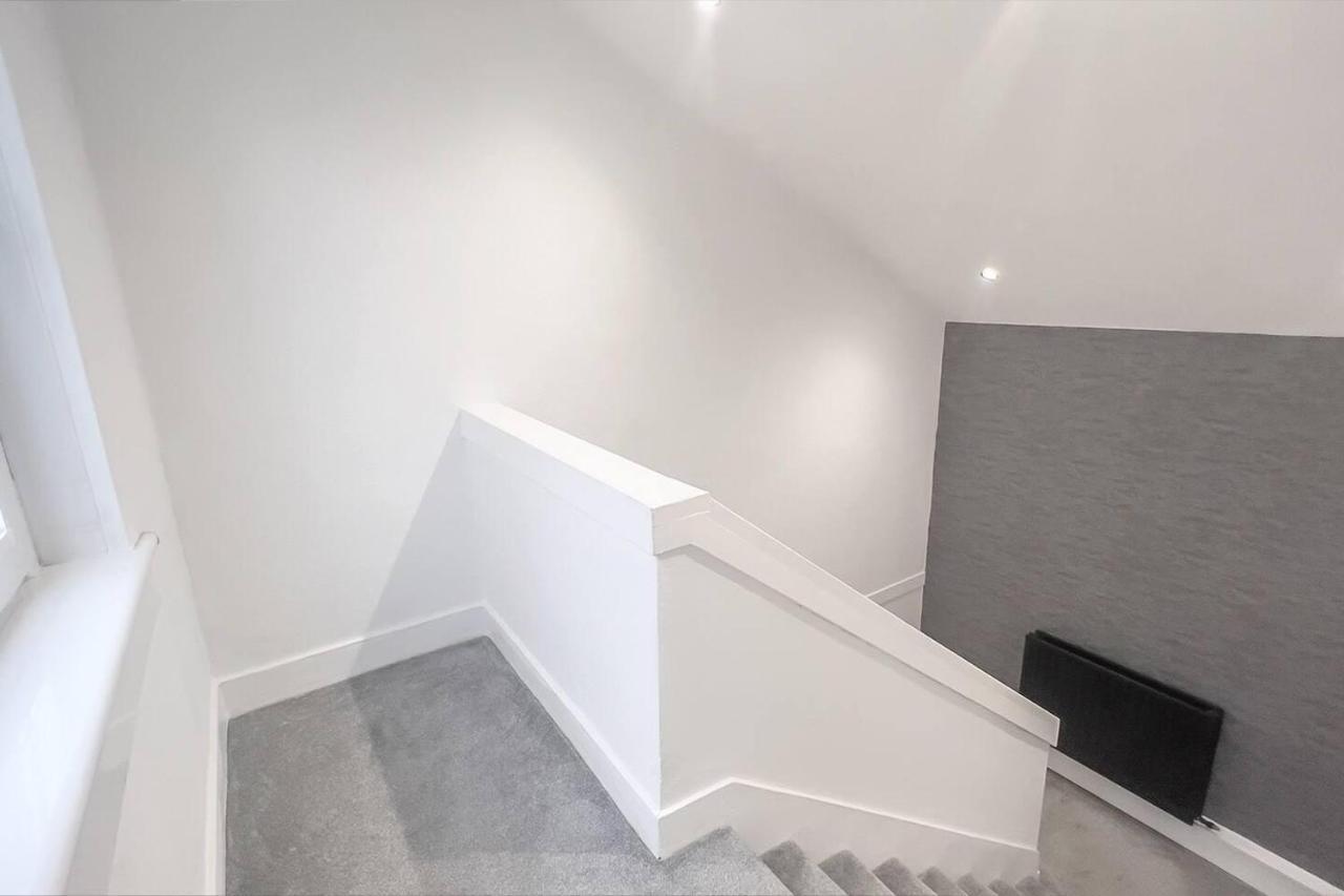 ווישאו Stunning Luxury Apartment Near Motherwell מראה חיצוני תמונה