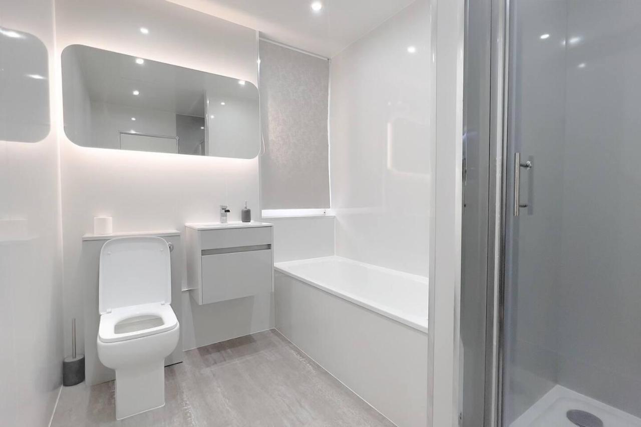 ווישאו Stunning Luxury Apartment Near Motherwell מראה חיצוני תמונה